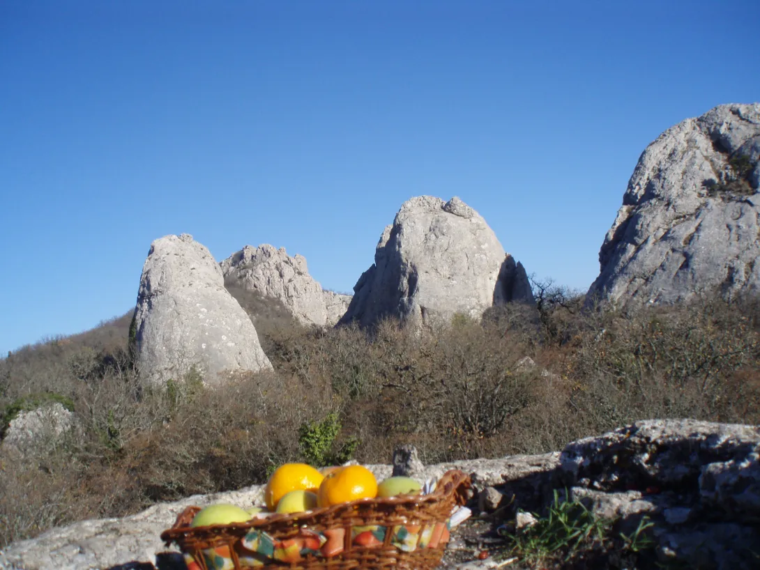 Скалы Тышлар